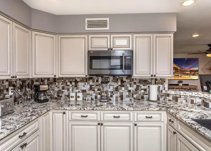 Havasu Viejo - Pool, Spa, Game Room, Fire Pit *