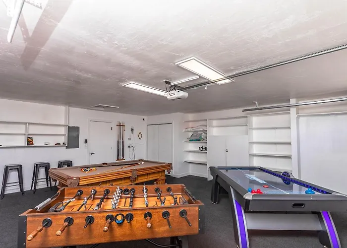 Havasu Viejo - Pool, Spa, Game Room, Fire Pit *