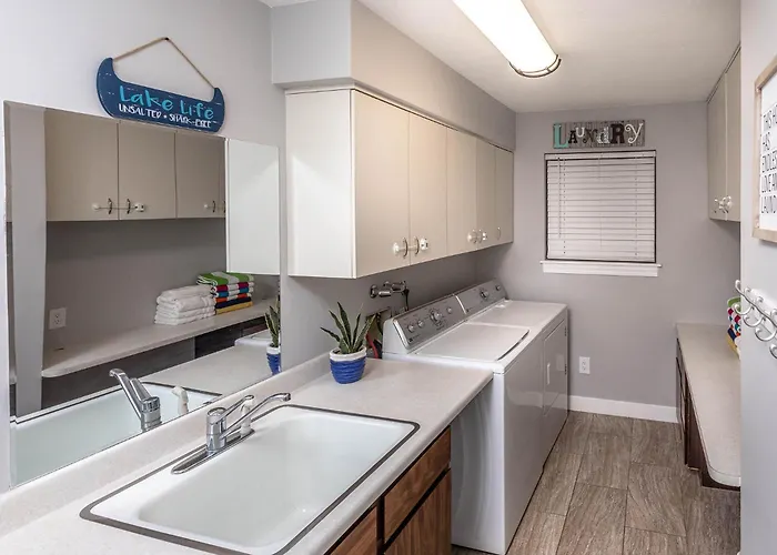 Havasu Viejo - Pool, Spa, Game Room, Fire Pit Apartment *