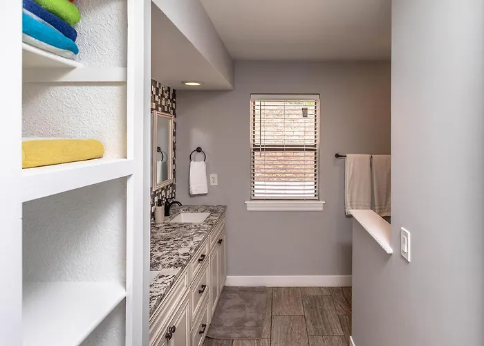 Havasu Viejo - Pool, Spa, Game Room, Fire Pit Apartment *